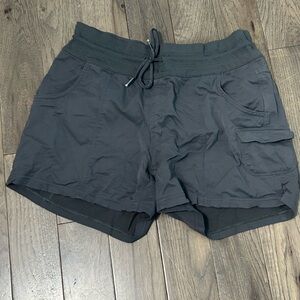 The North Face Women's Charcoal Cargo Shorts sz: medium